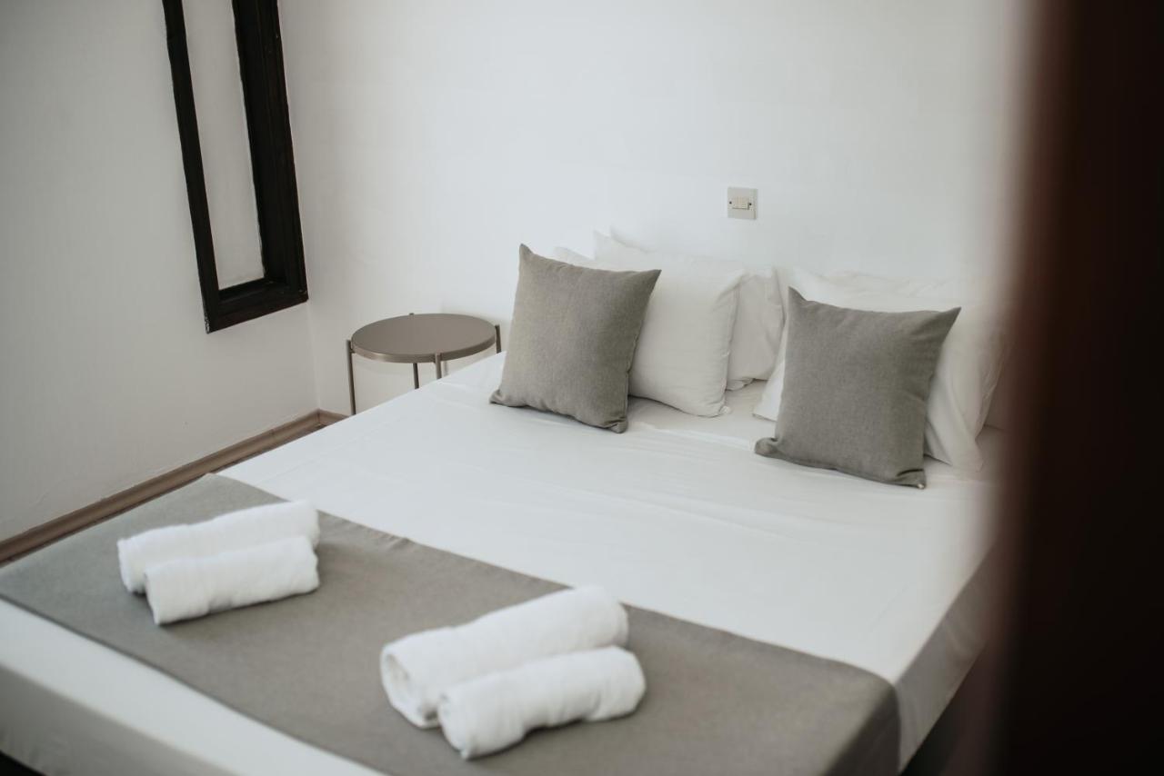 Ovis Hotel Apartments Ayia Napa Eksteriør billede