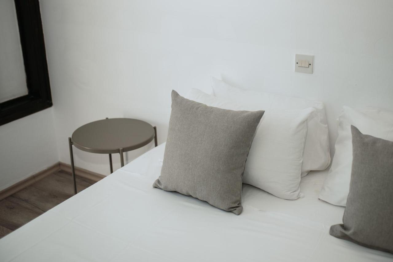 Ovis Hotel Apartments Ayia Napa Eksteriør billede