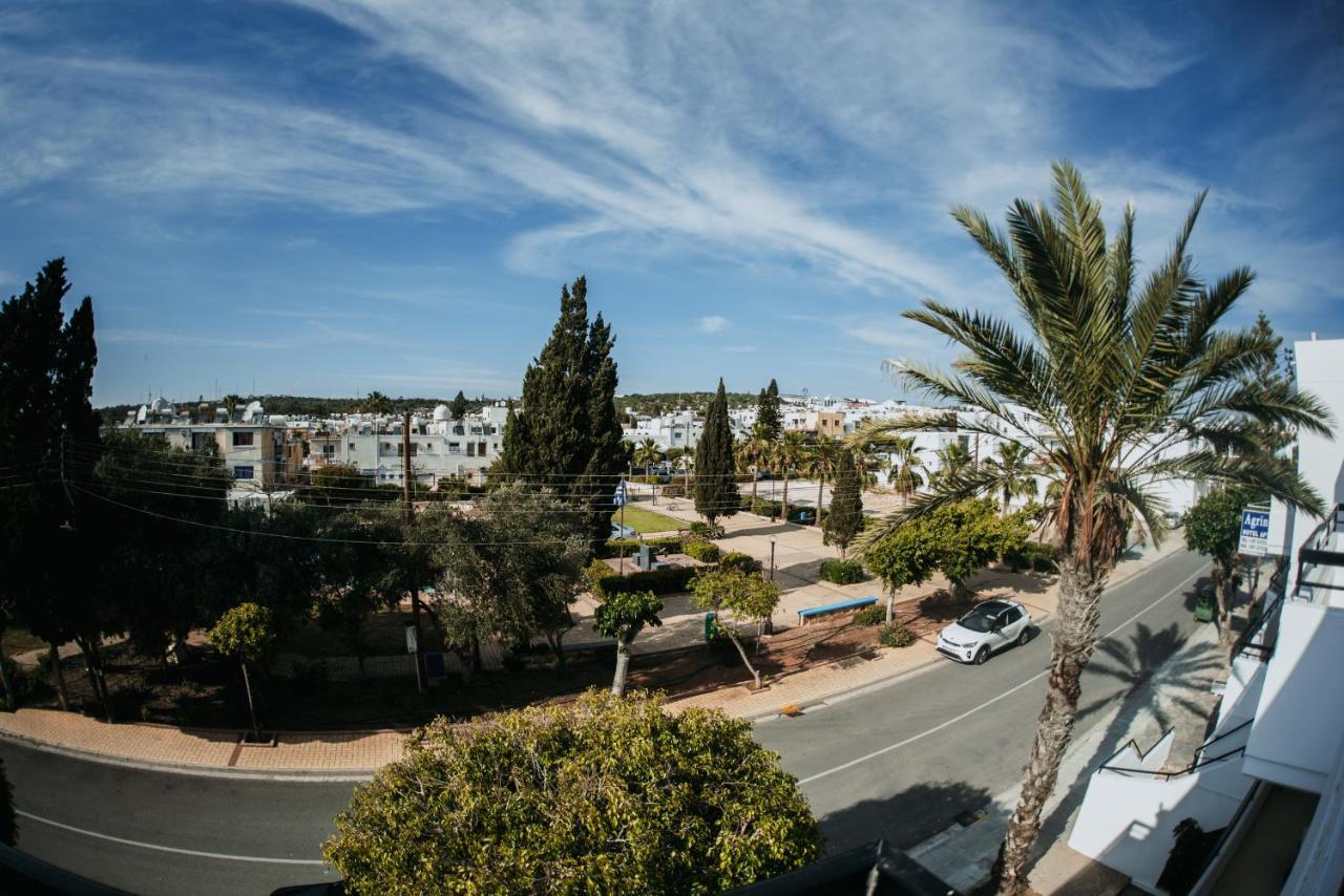 Ovis Hotel Apartments Ayia Napa Eksteriør billede