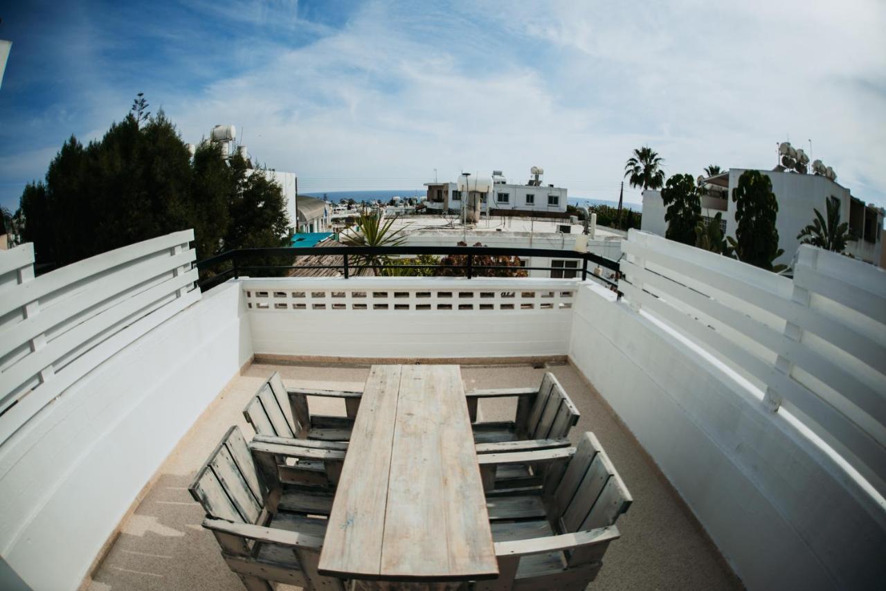 Ovis Hotel Apartments Ayia Napa Eksteriør billede