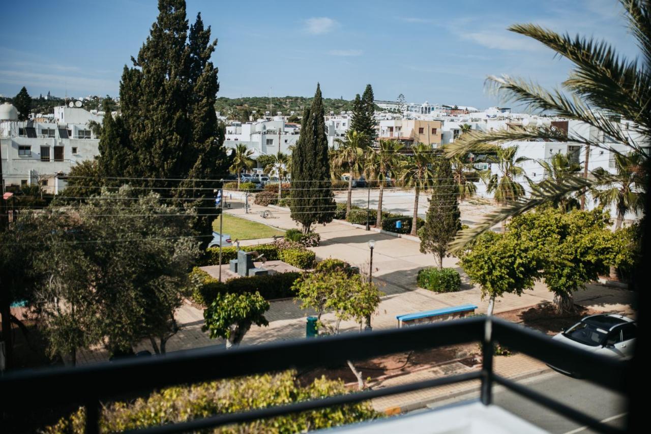Ovis Hotel Apartments Ayia Napa Eksteriør billede