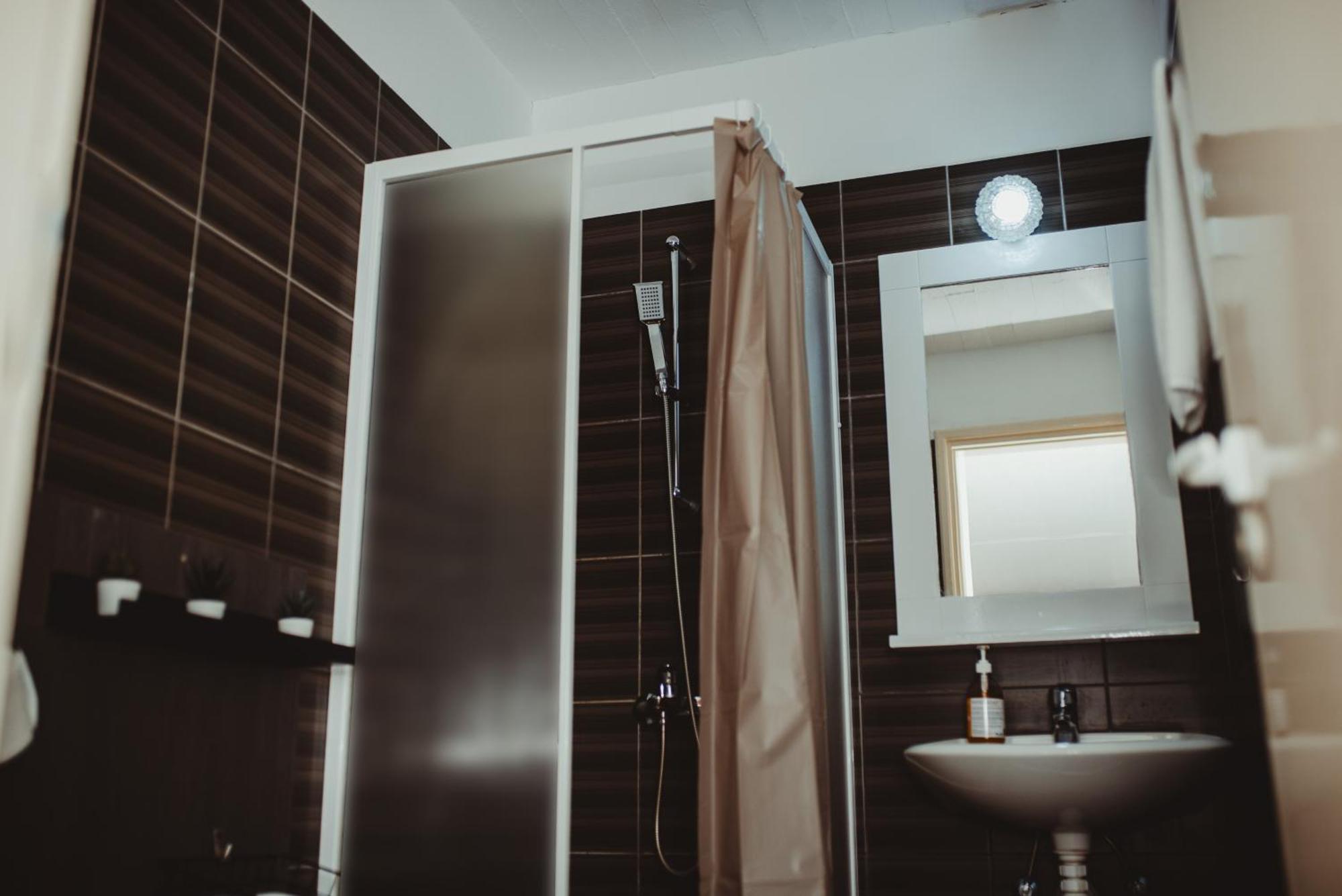 Ovis Hotel Apartments Ayia Napa Eksteriør billede