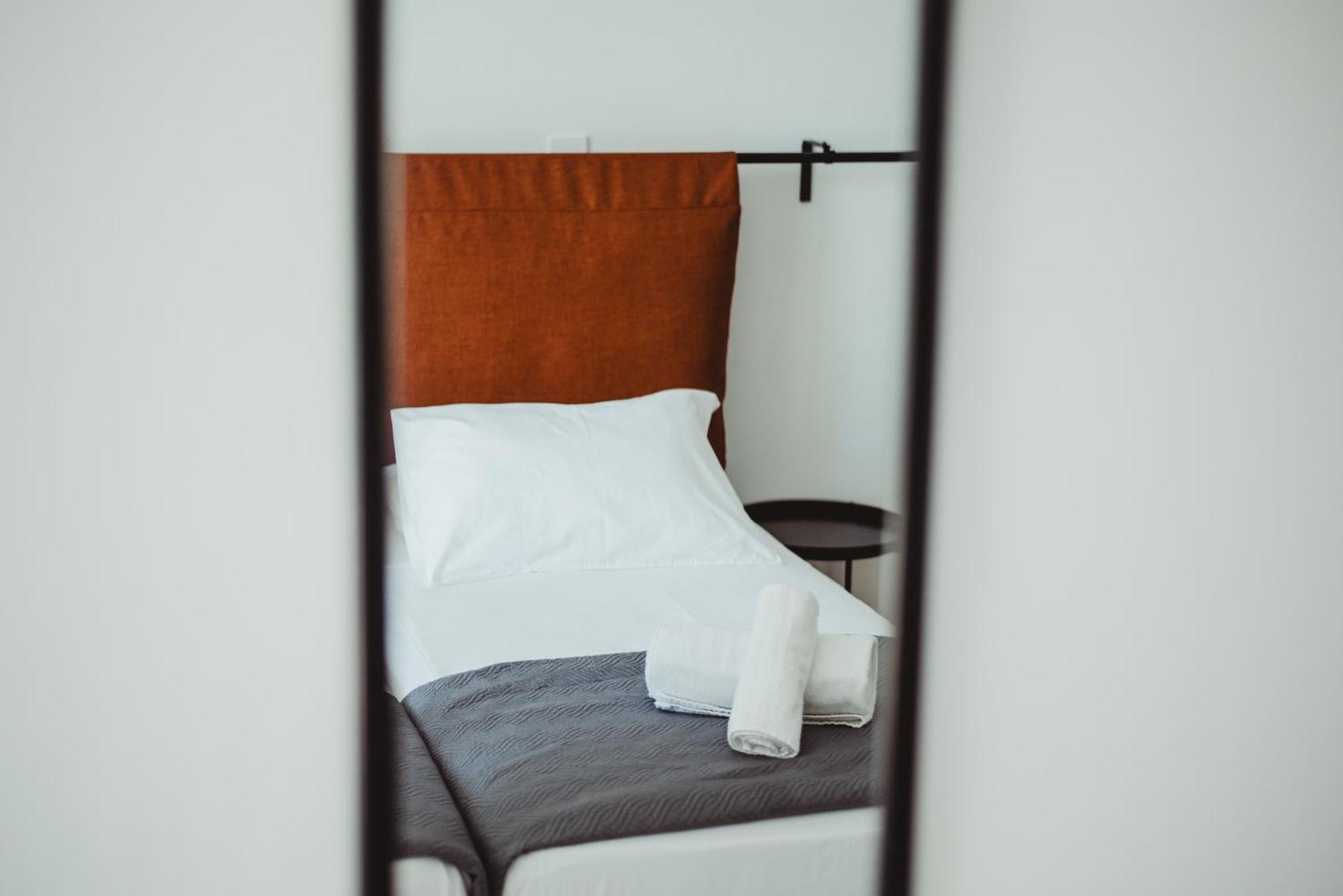 Ovis Hotel Apartments Ayia Napa Eksteriør billede