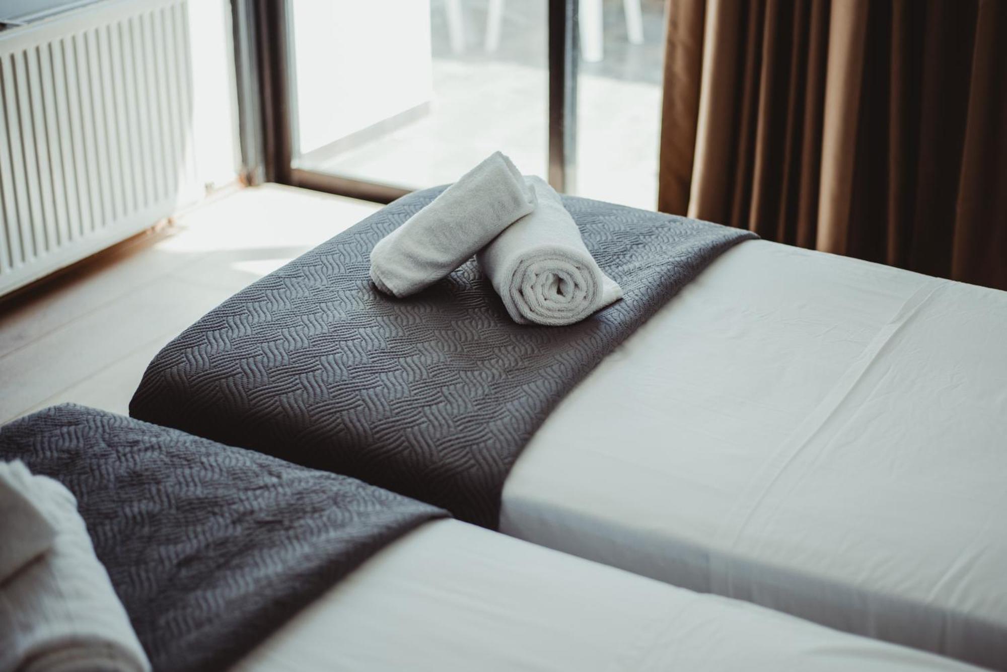 Ovis Hotel Apartments Ayia Napa Eksteriør billede