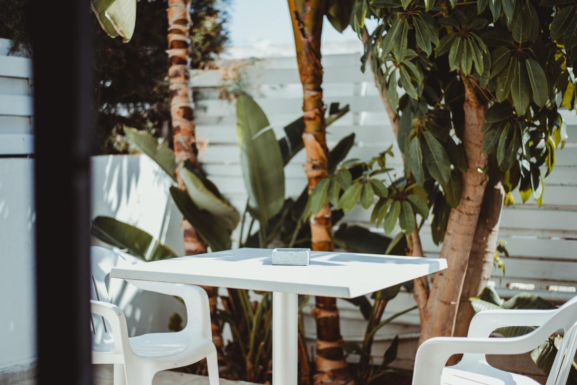 Ovis Hotel Apartments Ayia Napa Eksteriør billede